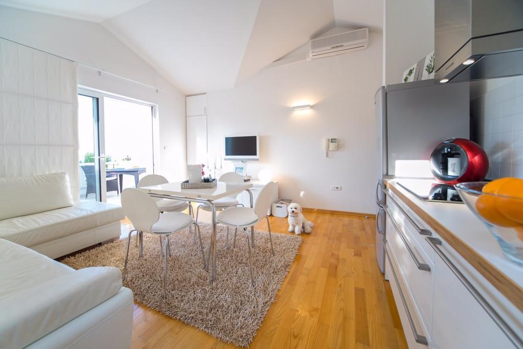 Apartments Fortunata พรีมอชเตน ห้อง รูปภาพ